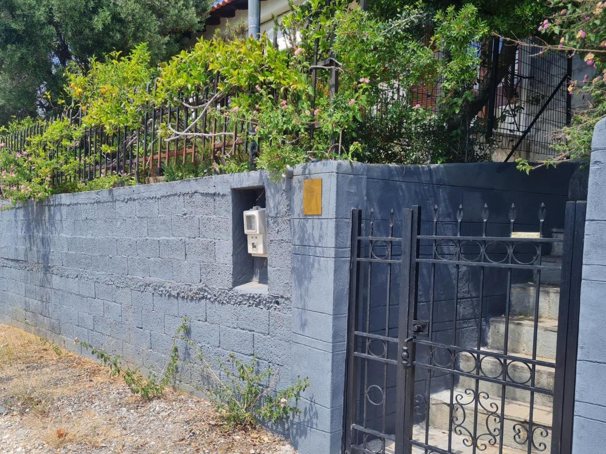 Gerakina Beach Cottage Psakoudia Bagian luar foto